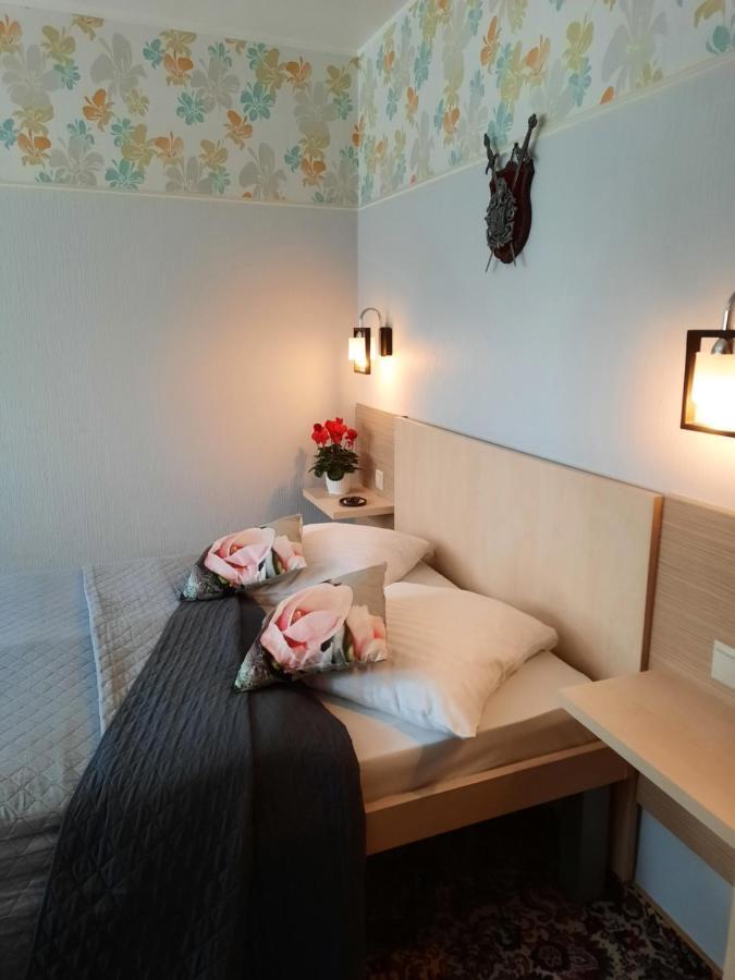 Hotel Pils With Self-Check In Sigulda Bagian luar foto