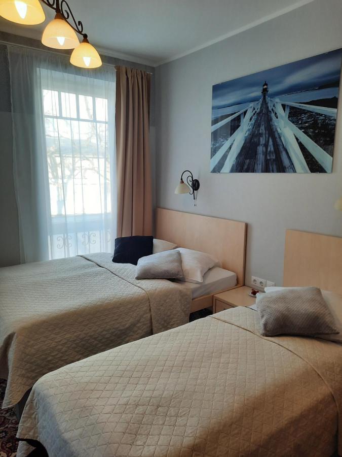 Hotel Pils With Self-Check In Sigulda Bagian luar foto