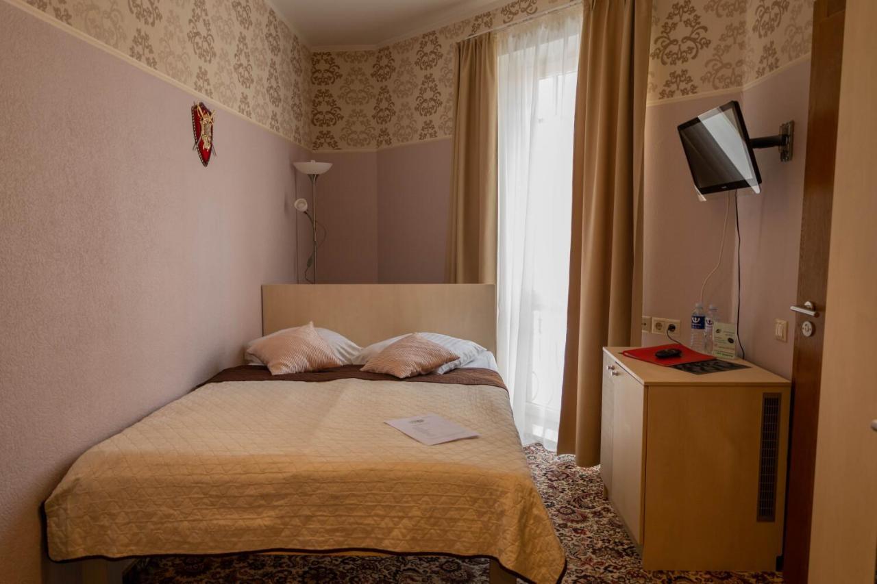 Hotel Pils With Self-Check In Sigulda Bagian luar foto