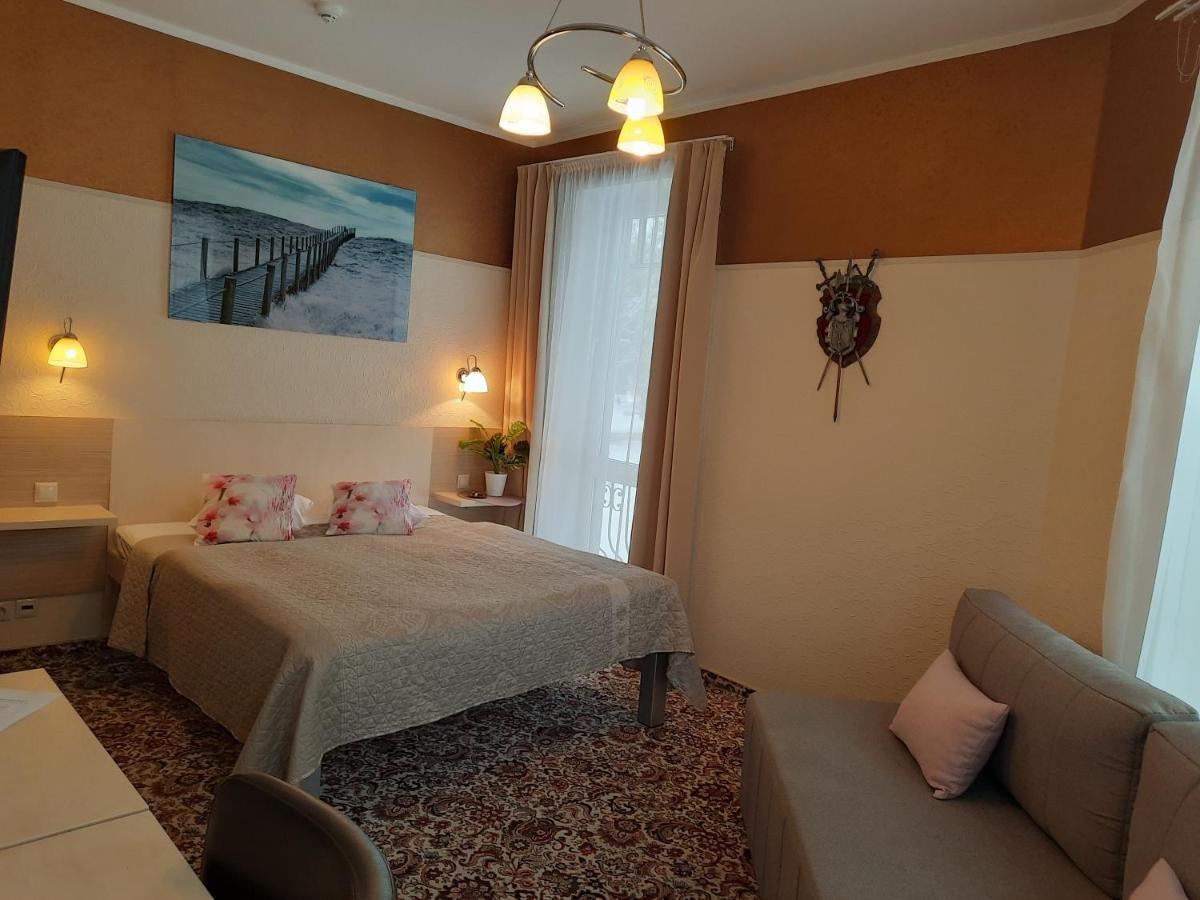 Hotel Pils With Self-Check In Sigulda Bagian luar foto