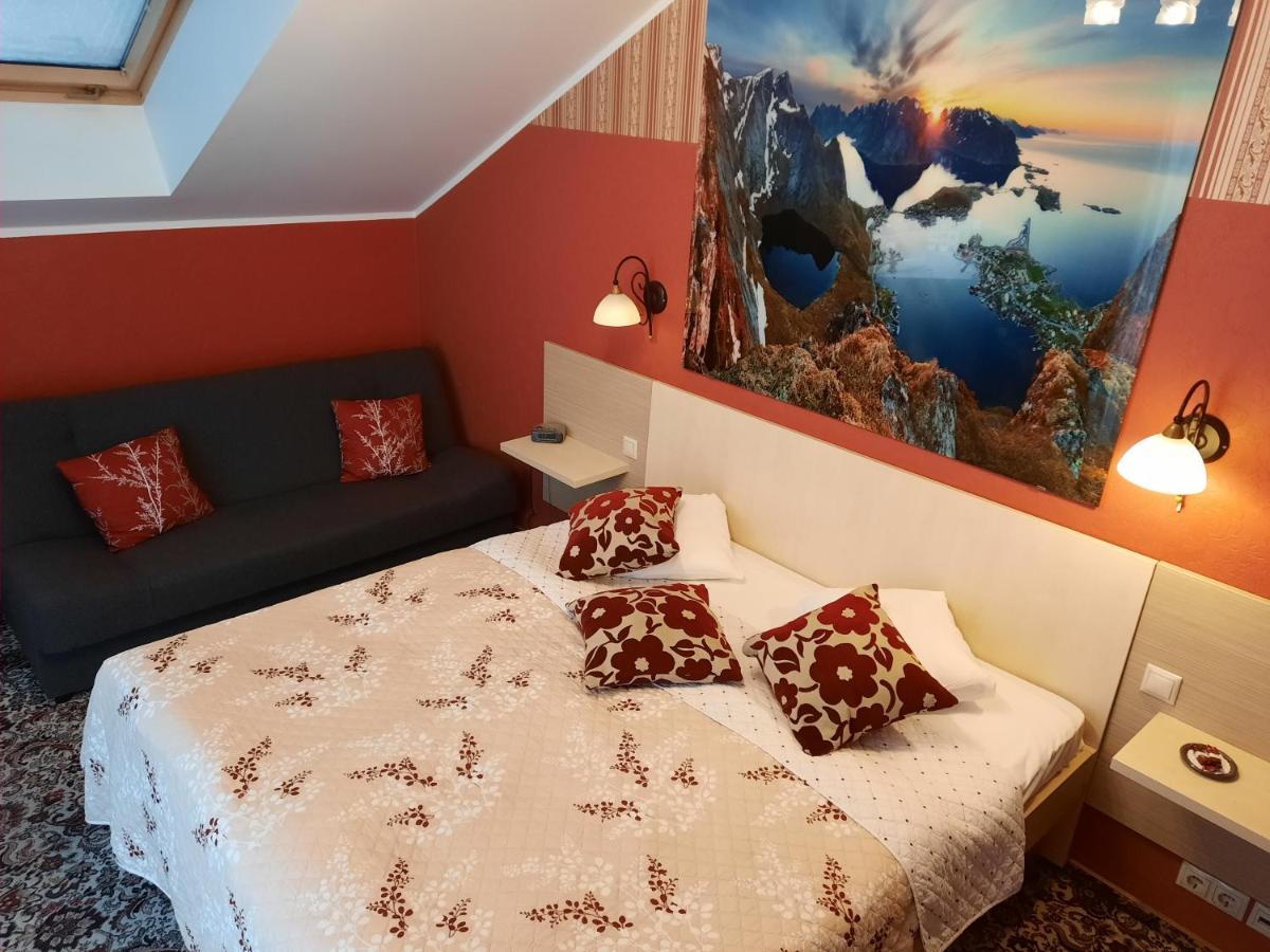 Hotel Pils With Self-Check In Sigulda Bagian luar foto