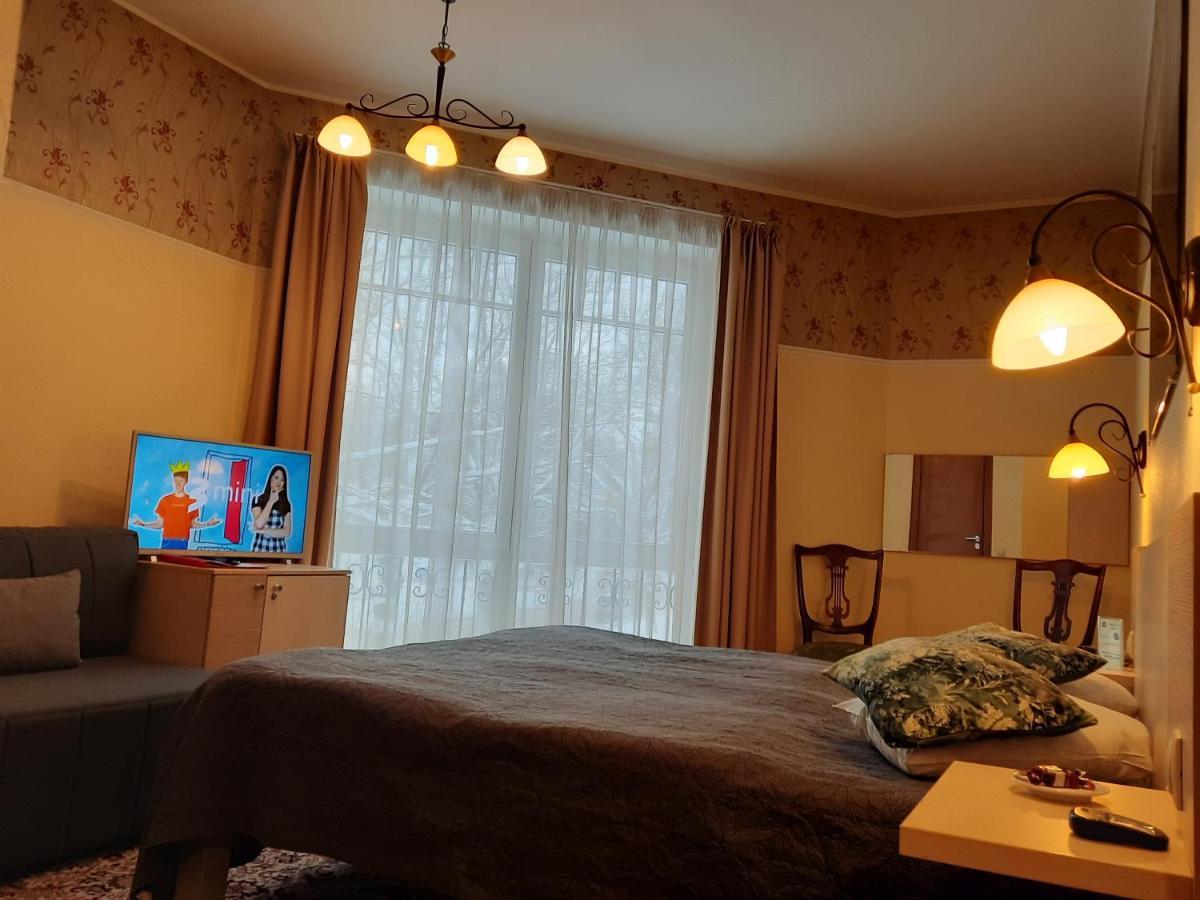 Hotel Pils With Self-Check In Sigulda Bagian luar foto
