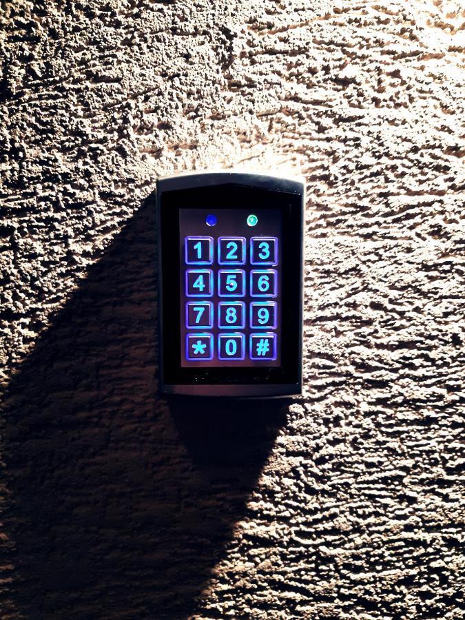 Hotel Pils With Self-Check In Sigulda Bagian luar foto